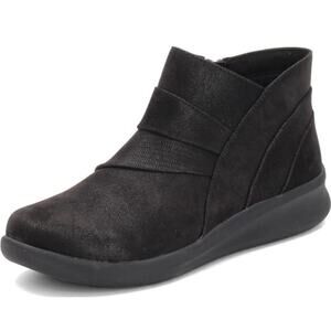 Clarks Cloudsteppers Sillian 2.0 Comfort Bootie In Rise Black Synthetic Size 7.5